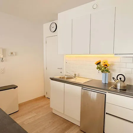 דירה Jeej- Near The